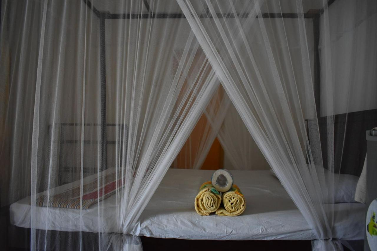 Aroma Guest House Mirissa Esterno foto